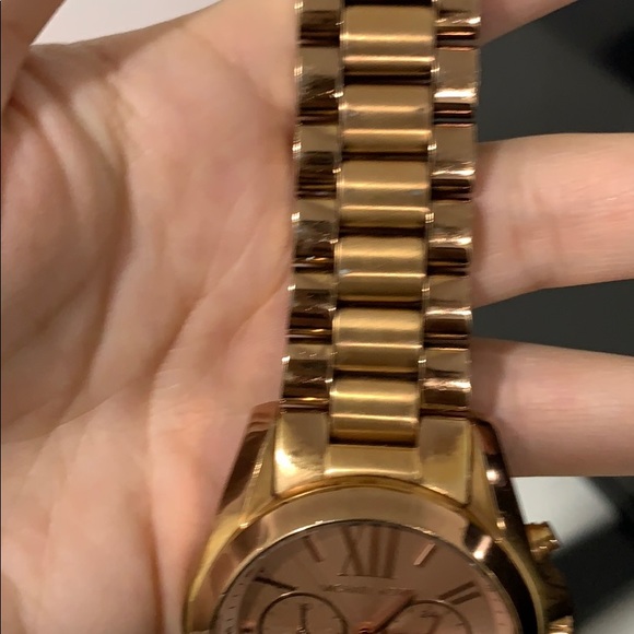 Michael Kors Watch - Picture 4 of 5